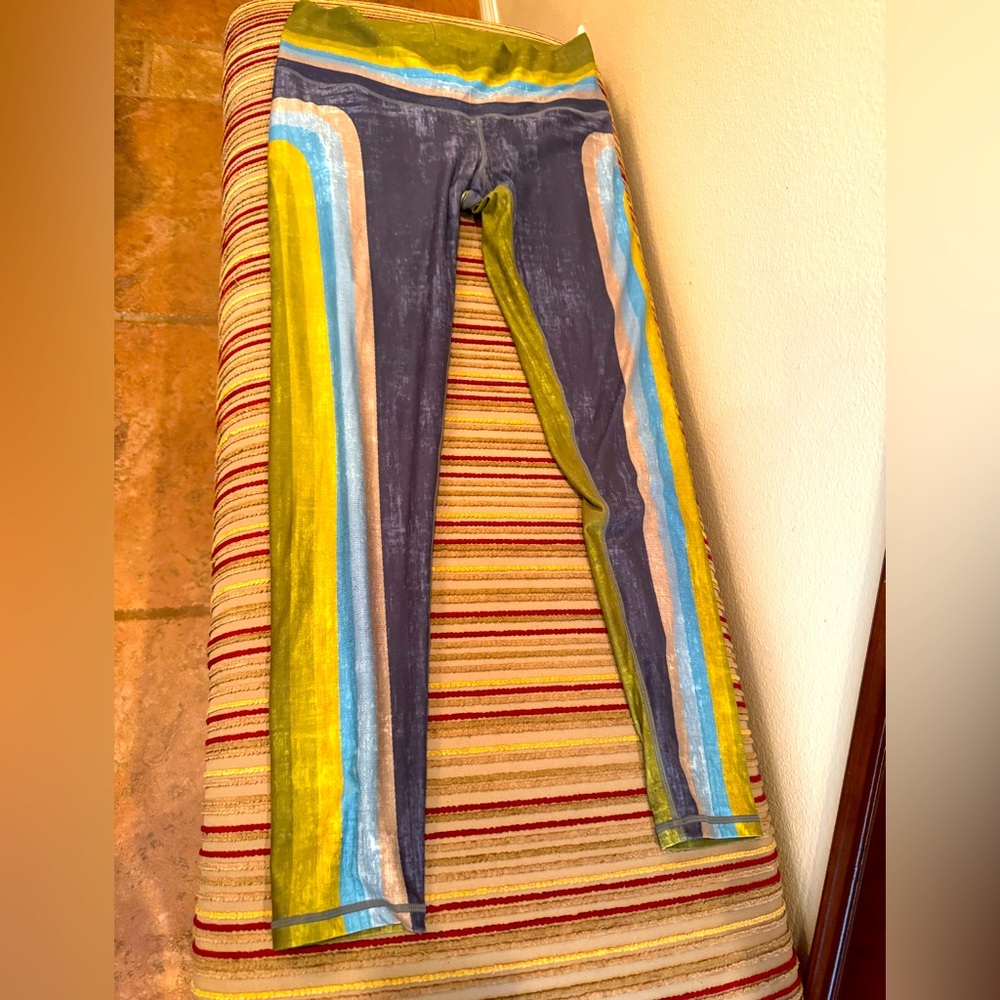 Niyama Sol Multicolor Striped Leggings